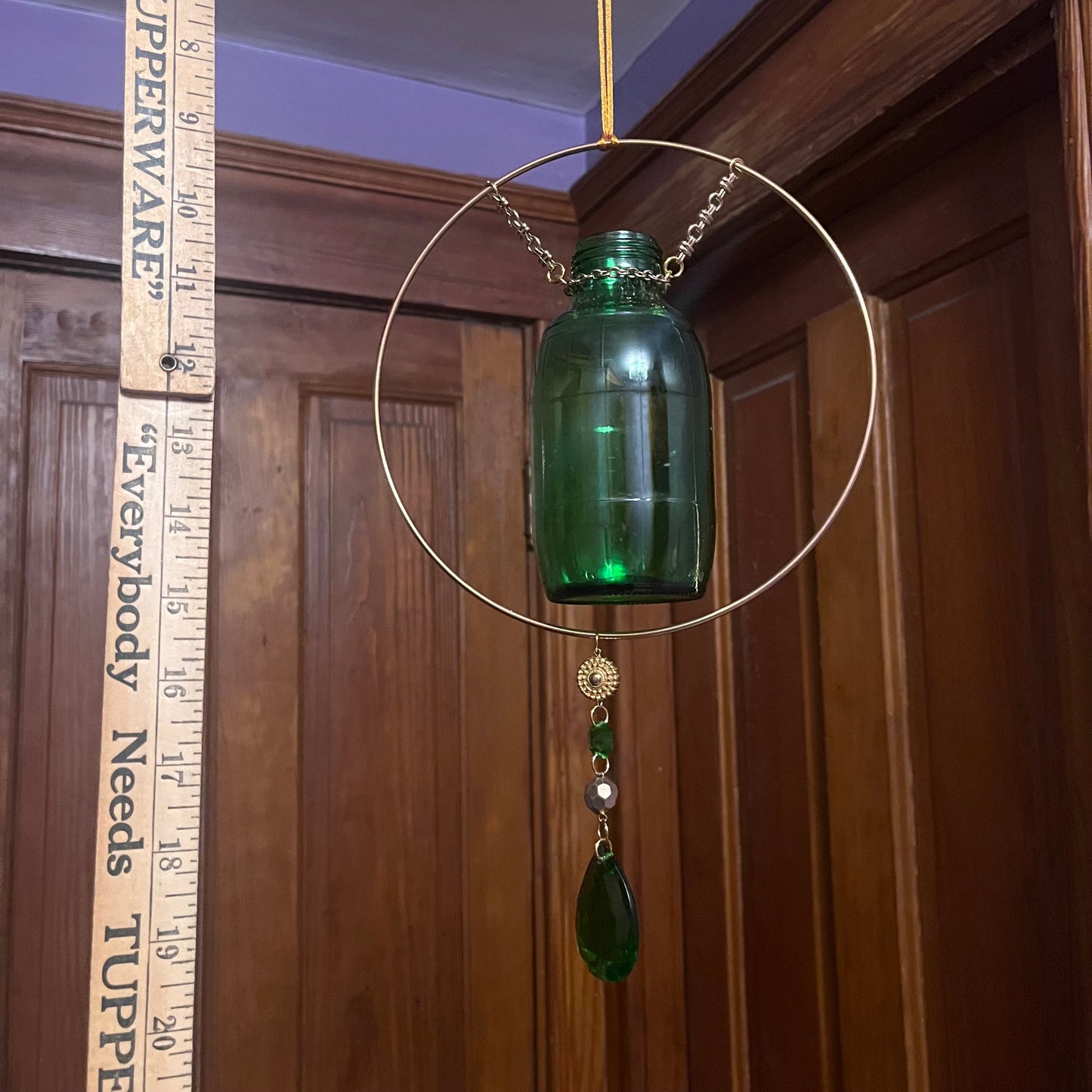 Green glass propagation station with green crystal